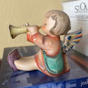 Hummel Girl Trumpeter